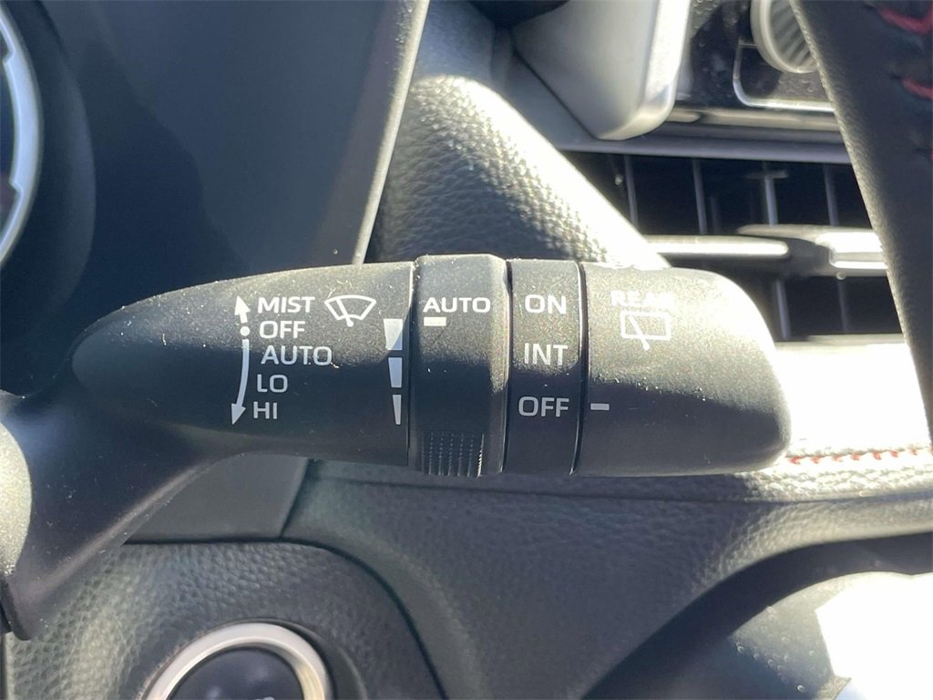 Used 2023 Toyota RAV4 SE image 24