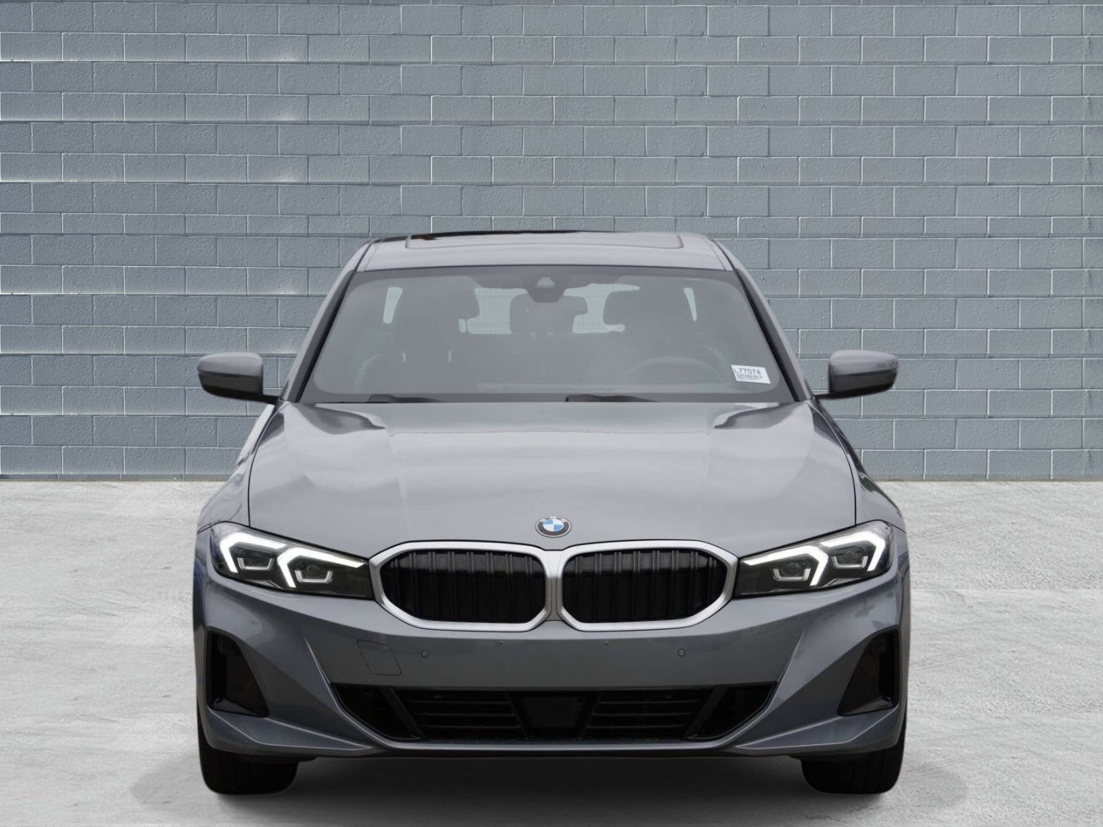 Used 2025 BMW 330i Sedan w/ Convenience Package RWD image 2