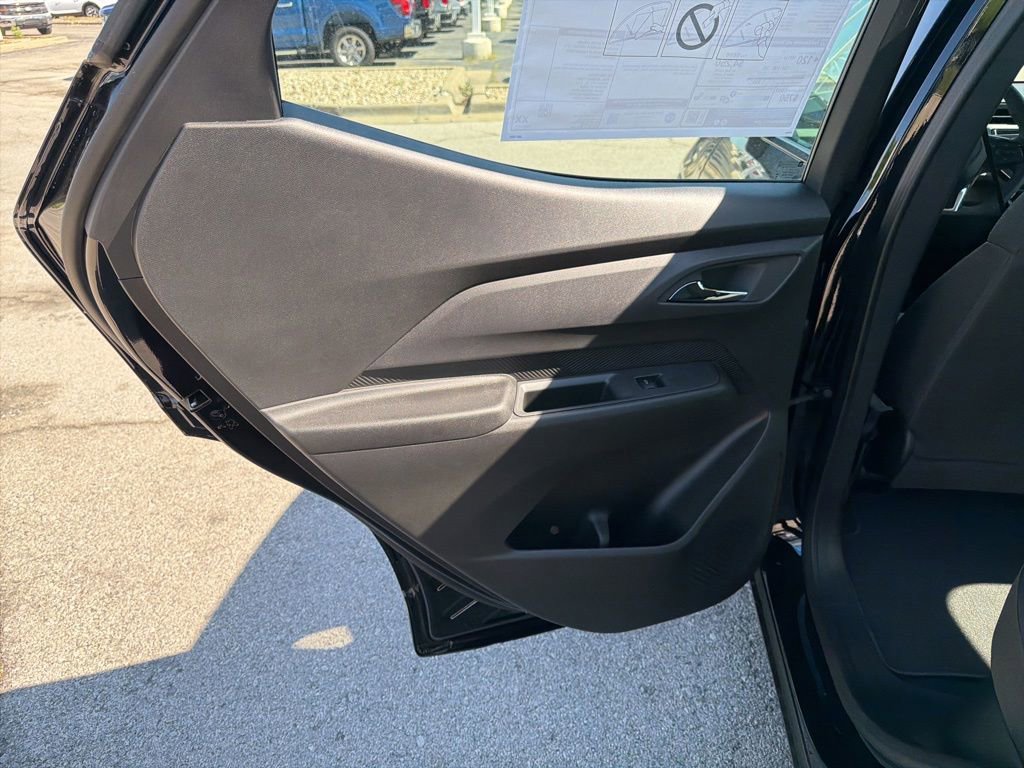 New 2027 Chevrolet Bolt LT w/ Comfort Package FWD image 16