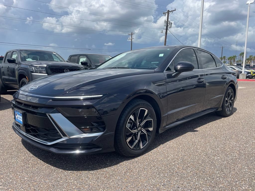 Used 2024 Hyundai Sonata SEL FWD image 3
