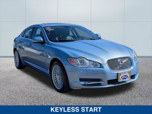 Used 2010 Jaguar XF Luxury RWD image 7