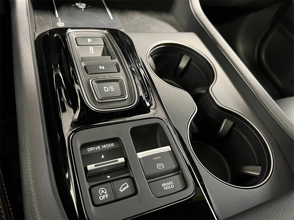 New 2025 Honda Pilot TrailSport image 18