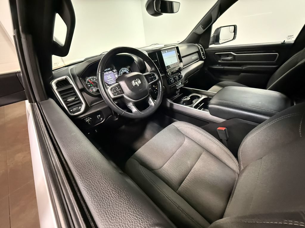 Used 2022 RAM 1500 Big Horn AWD/4WD image 2