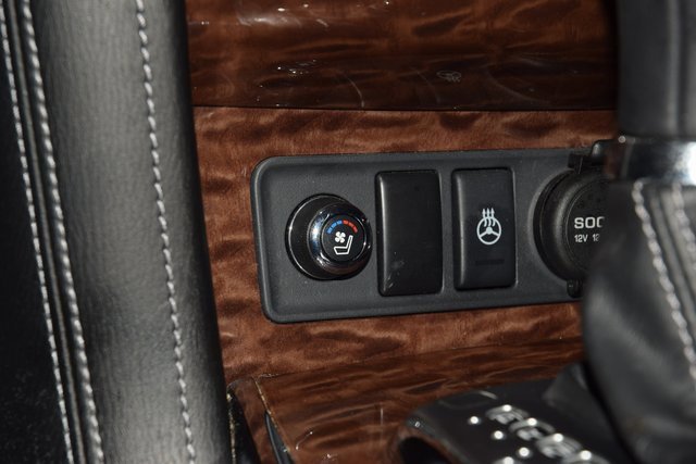 Used 2017 Nissan Armada Platinum image 36