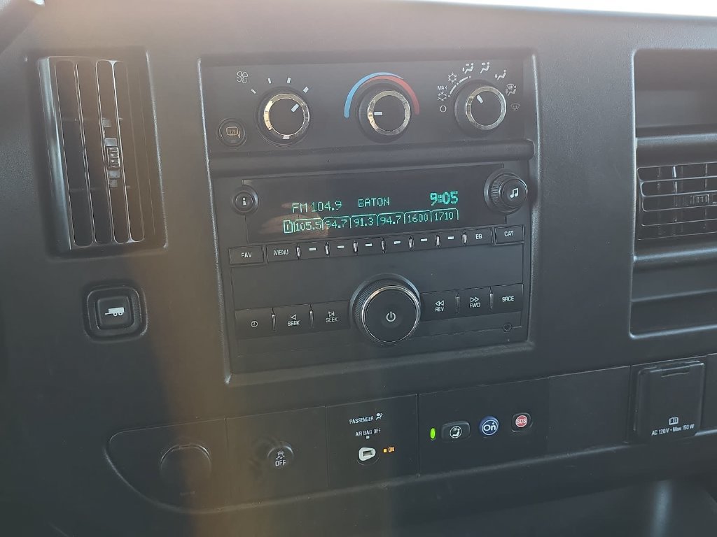 Used 2022 GMC Savana 3500 Extended RWD image 19