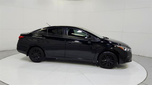 Used 2021 Nissan Versa S FWD image 9