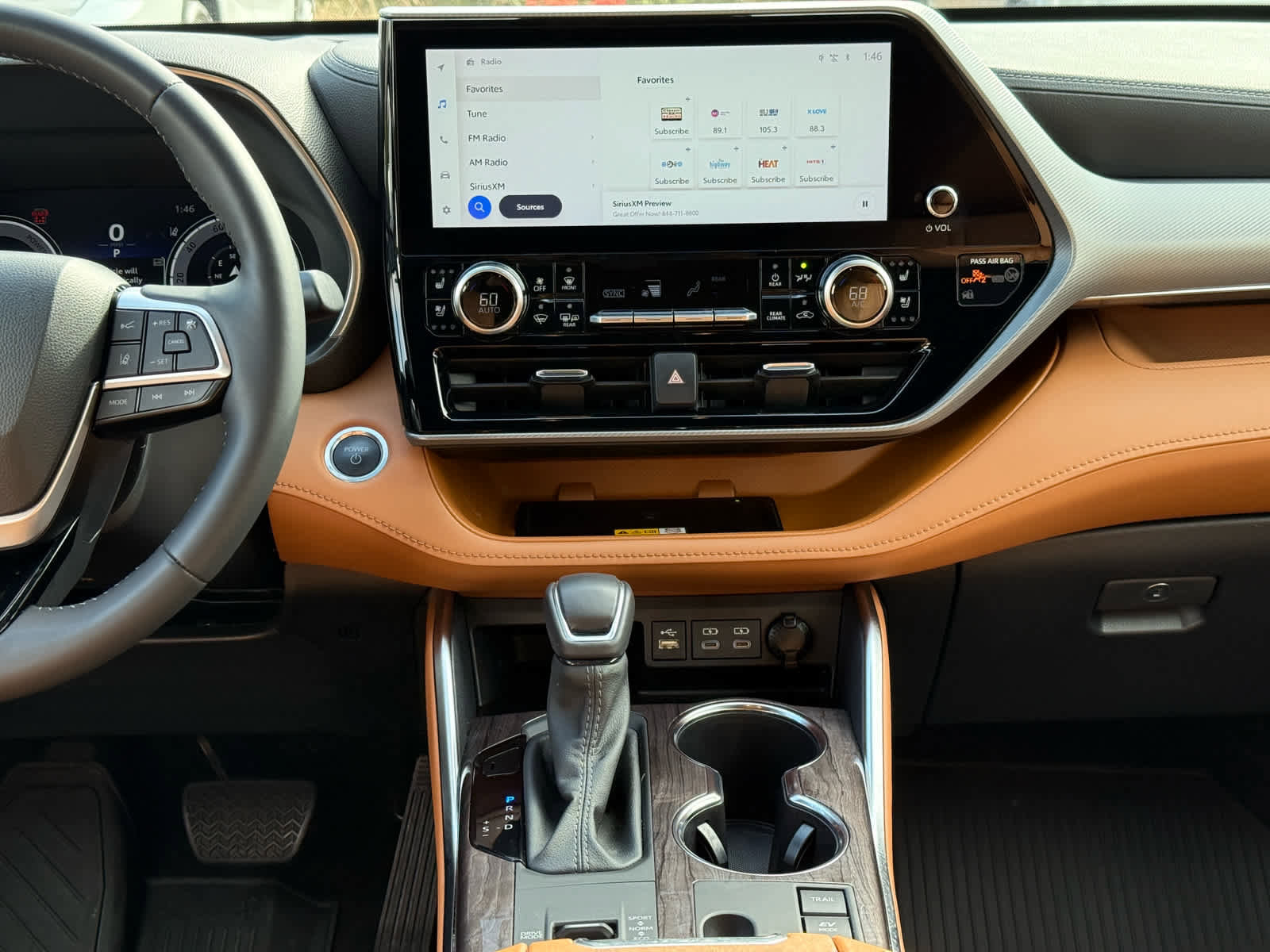 Used 2024 Toyota Highlander Platinum image 13