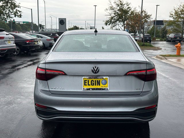 Used 2023 Volkswagen Jetta SE FWD image 5