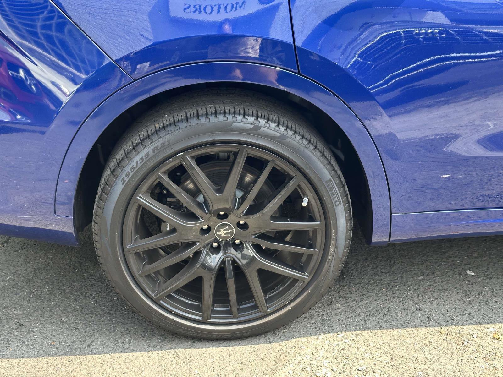 Used 2022 Maserati Levante Modena AWD/4WD image 10
