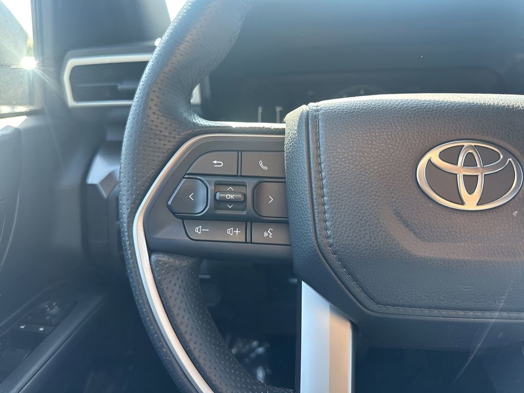 Used 2025 Toyota 4Runner SR5 image 15
