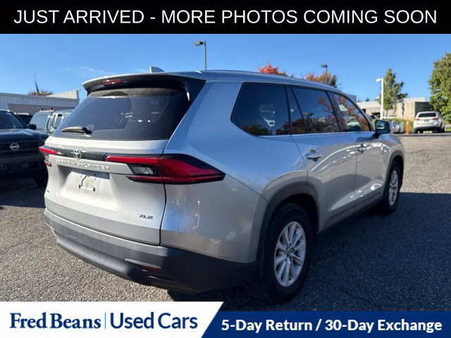 Used 2024 Toyota Grand Highlander AWD image 9