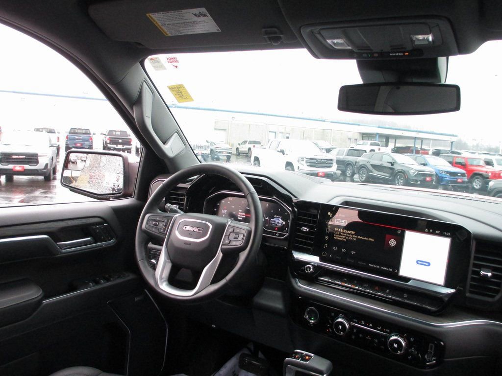 Used 2024 GMC Sierra 1500 SLT image 23