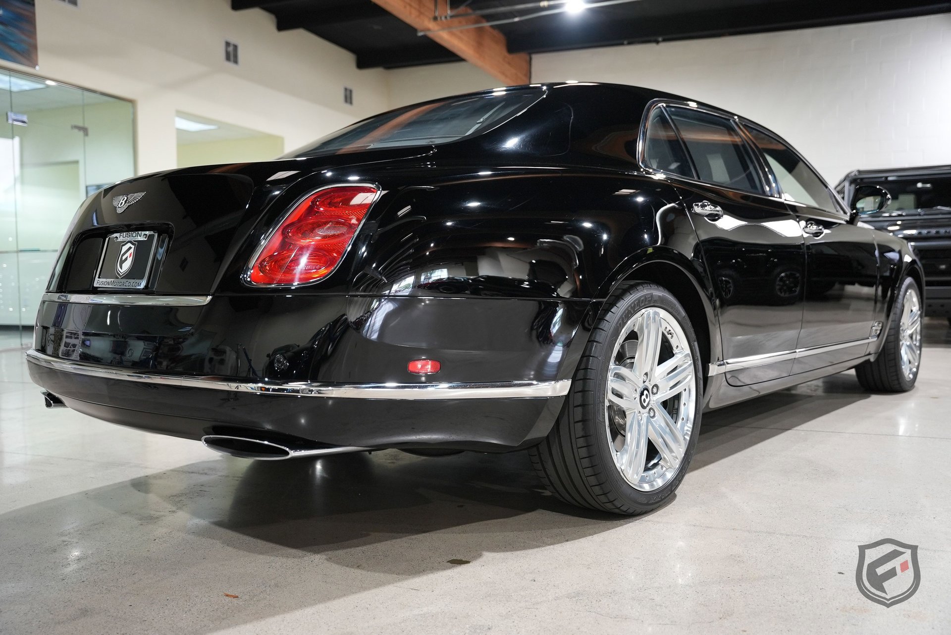 Used 2012 Bentley Mulsanne RWD image 3