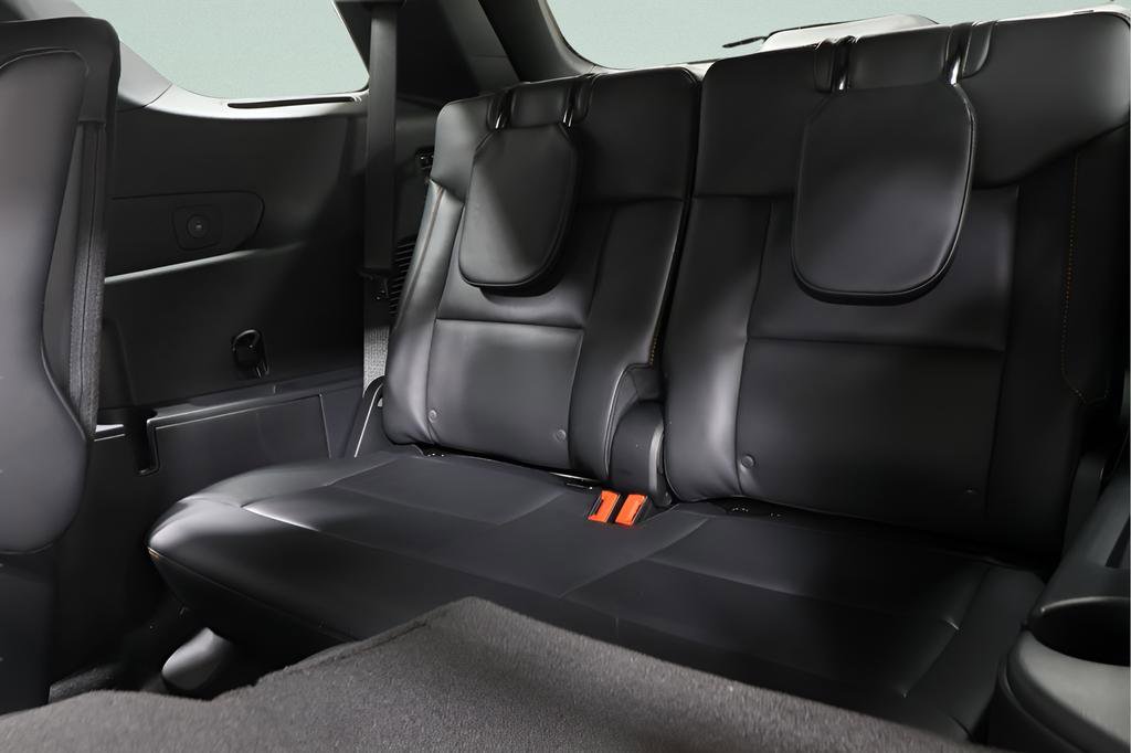 New 2026 Ford Explorer Tremor w/ Tremor Convenience Package image 25