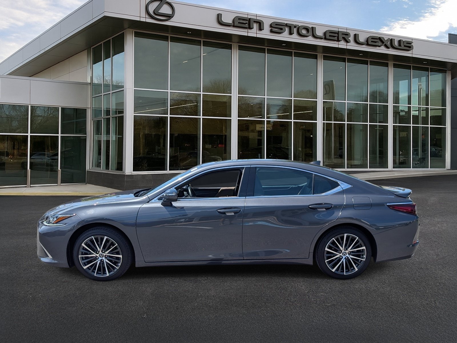 Certified 2025 Lexus ES 350 w/ Premium Package FWD image 6