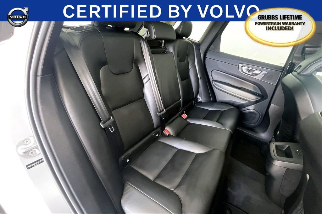 Used 2025 Volvo XC60 B5 Core image 35