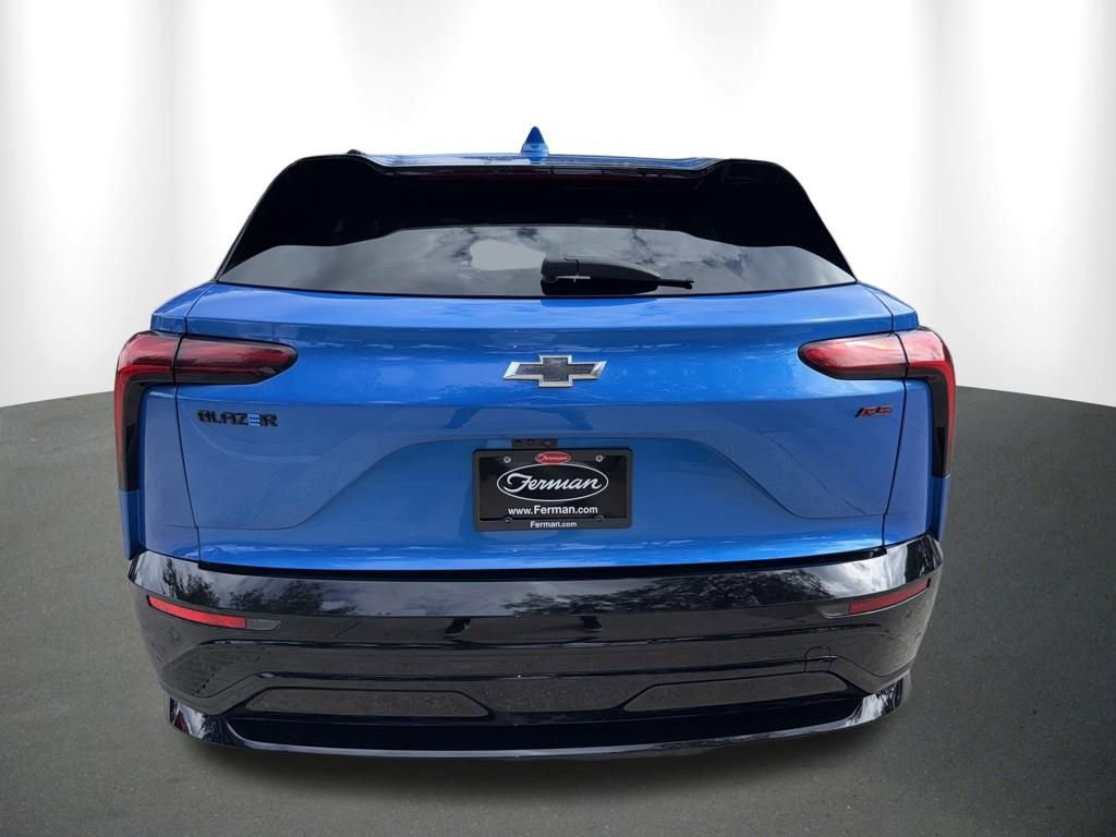 Used 2025 Chevrolet Blazer EV RS RWD image 41