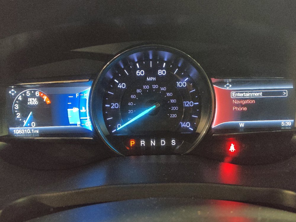 Used 2018 Ford Explorer XLT w/ Equipment Group 202A AWD/4WD image 23