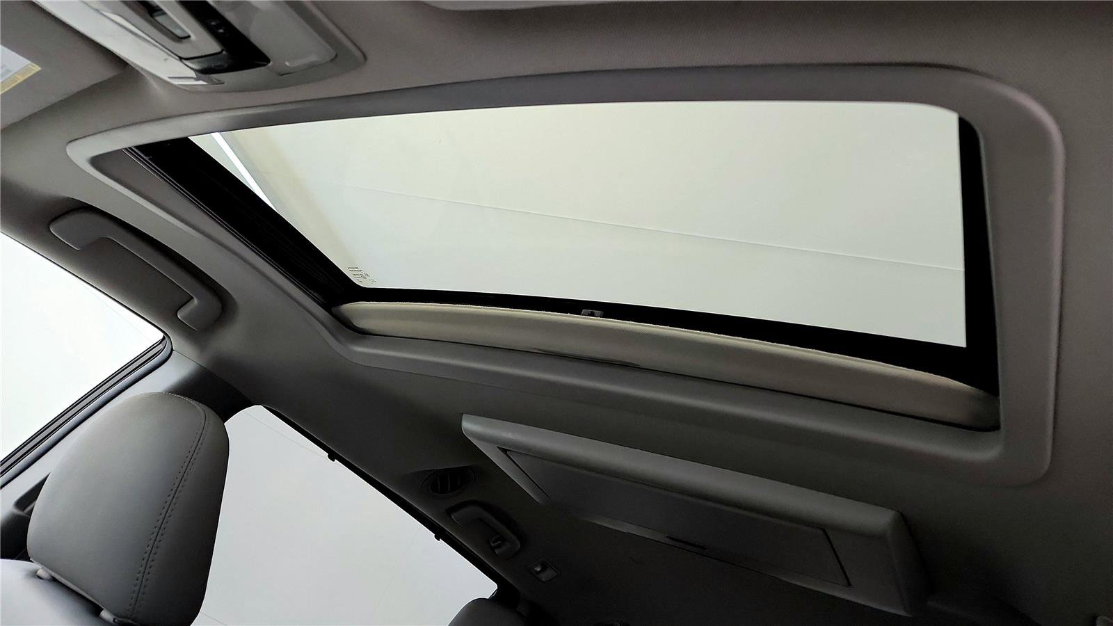 Used 2016 Toyota Sienna XLE Premium w/ Protection Package AWD/4WD image 27