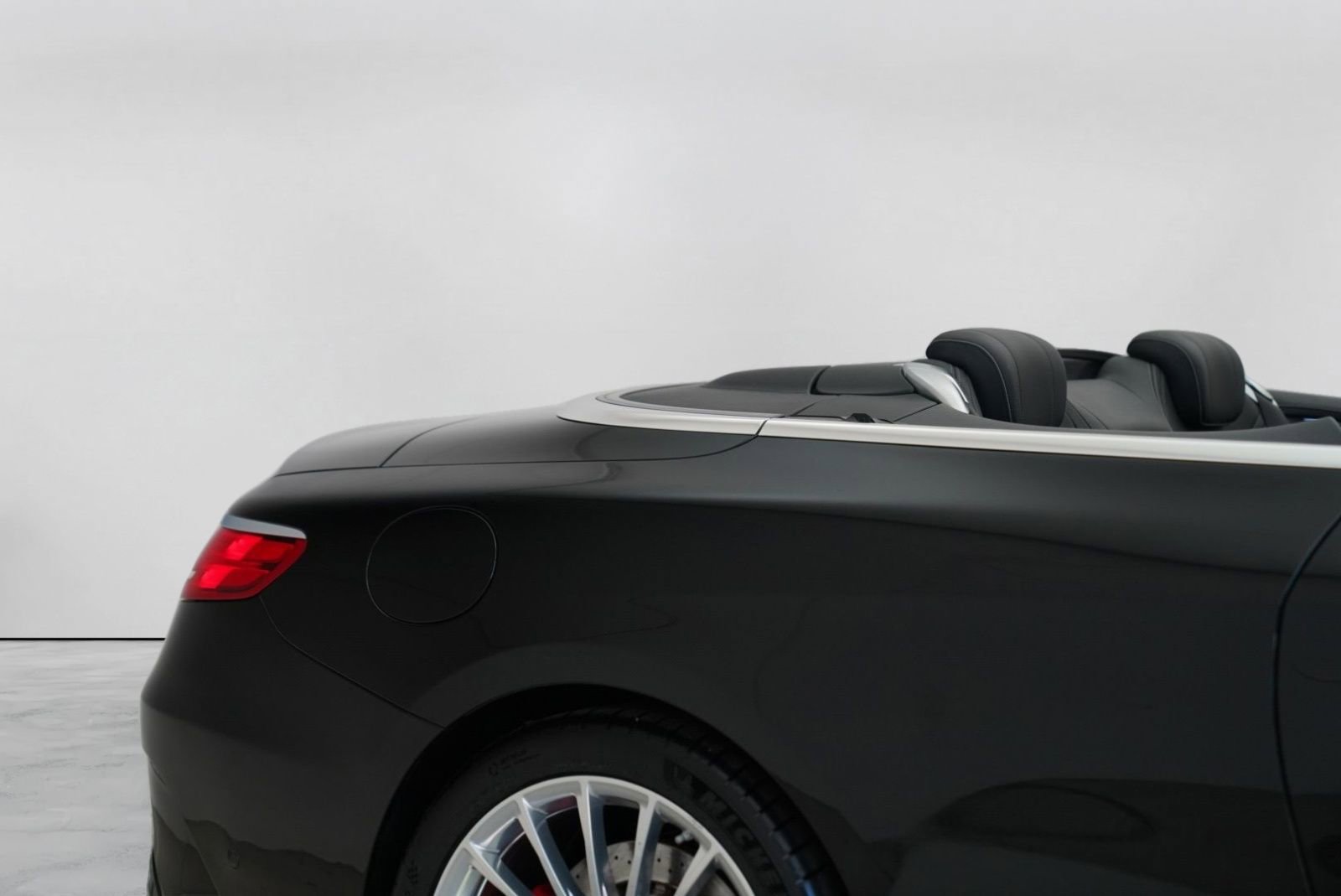 Used 2017 Mercedes-Benz S 65 AMG Cabriolet image 5
