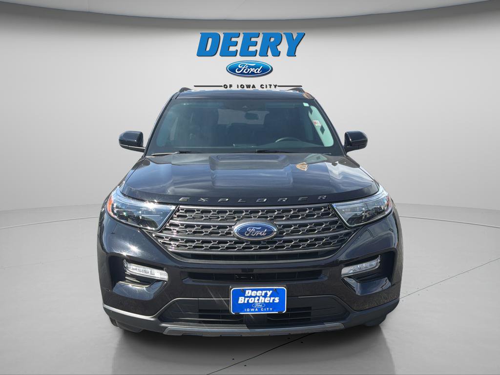 Certified 2023 Ford Explorer XLT w/ Equipment Group 202A AWD/4WD image 4