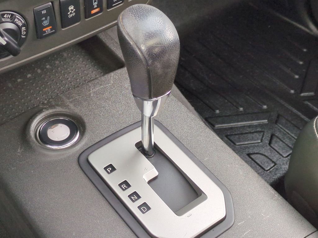 Used 2020 Nissan Frontier PRO-4X image 22