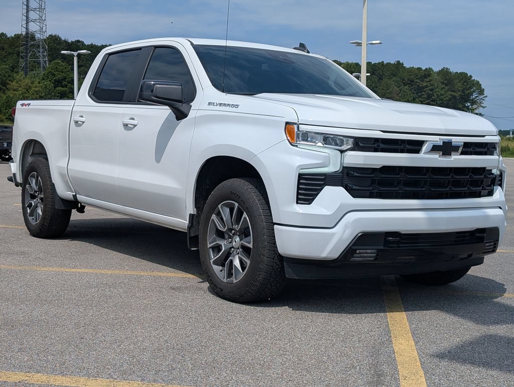 Used 2025 Chevrolet Silverado 1500 RST AWD/4WD image 7