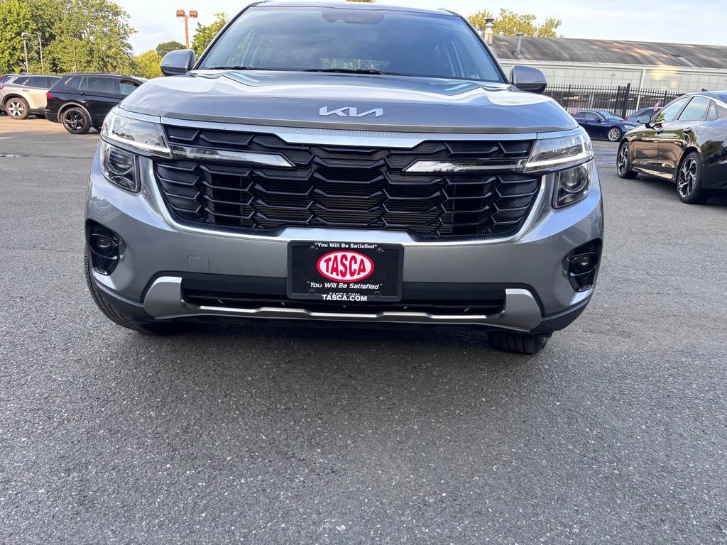 Used 2025 Kia Seltos S AWD/4WD image 7