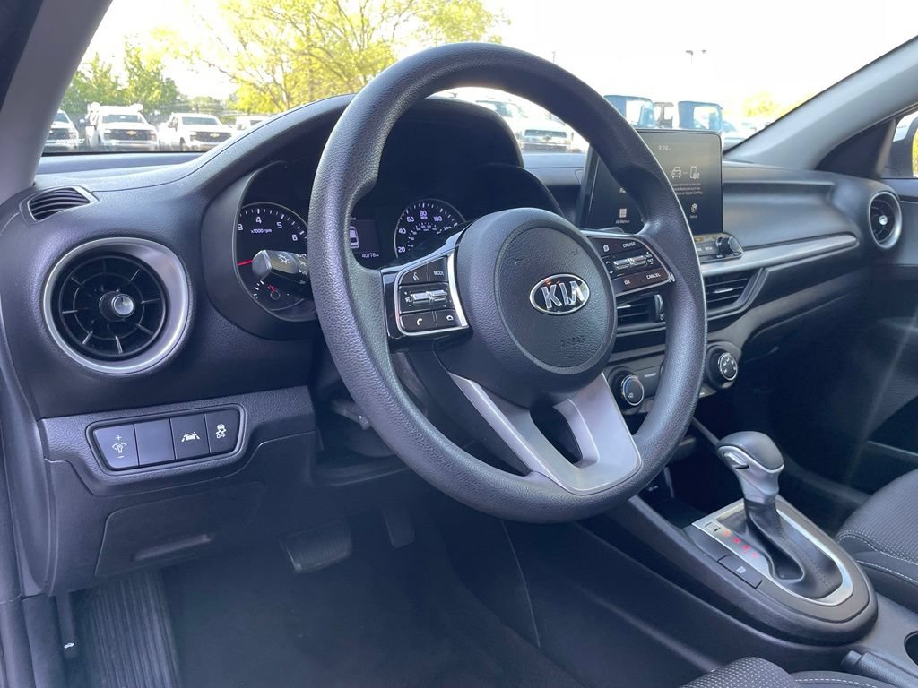 Used 2021 Kia Forte LXS FWD image 9
