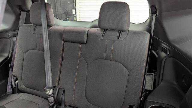 Used 2025 Honda Pilot Sport image 18