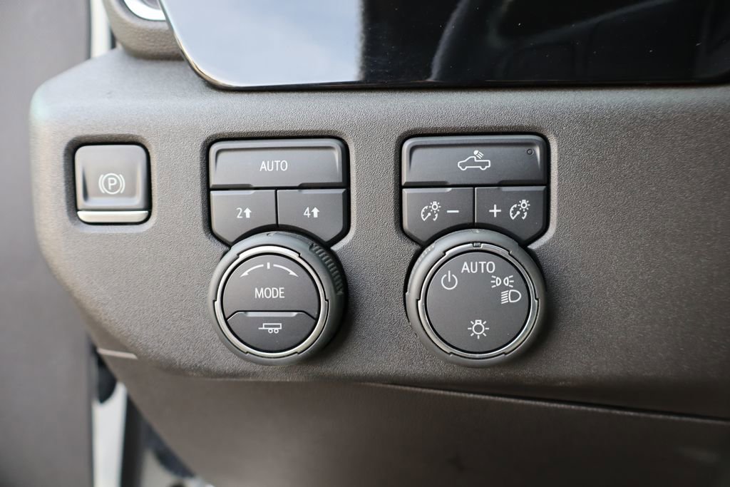 Used 2022 Chevrolet Silverado 1500 LT image 13