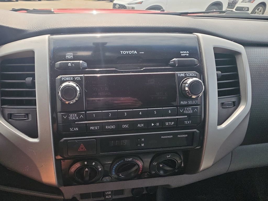 Used 2012 Toyota Tacoma PreRunner w/ SR5 Pkg RWD image 18