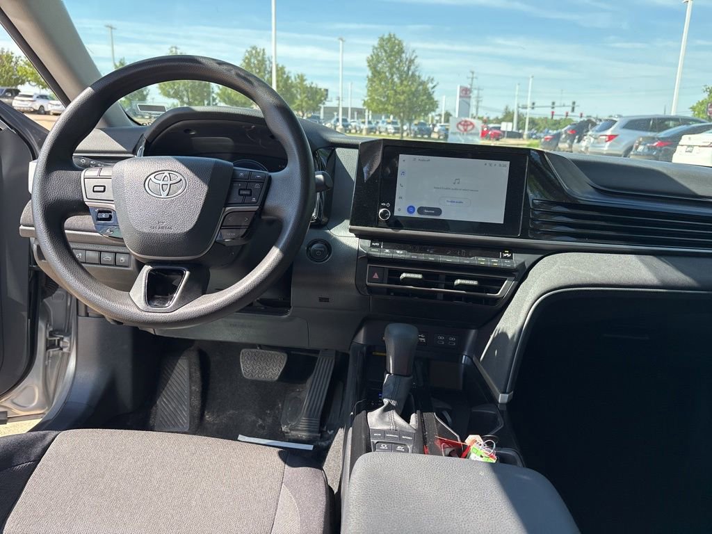 Used 2025 Toyota Camry LE FWD image 21
