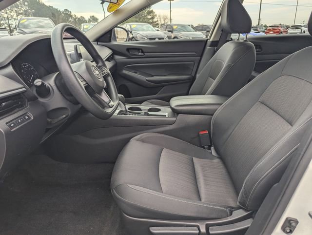 Used 2024 Nissan Altima 2.5 S image 17
