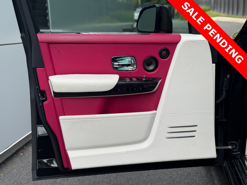 Used 2023 Rolls-Royce Phantom Sedan image 9