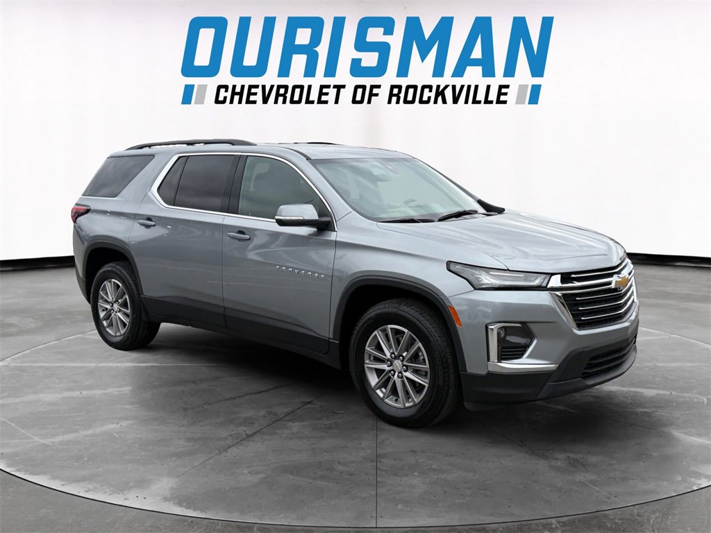 Used 2024 Chevrolet Traverse LT image 1