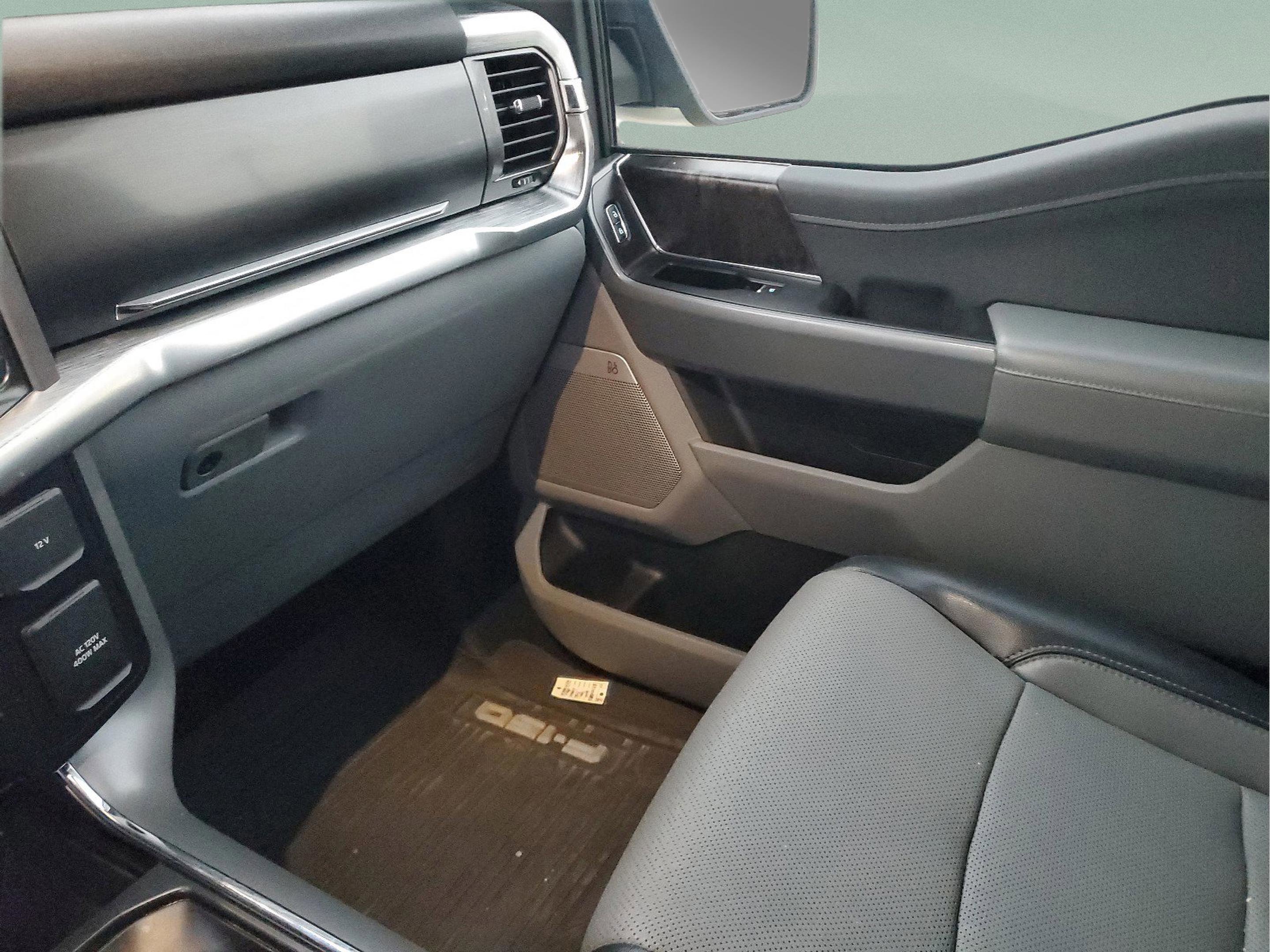 Used 2021 Ford F150 Lariat w/ Equipment Group 502A High image 24