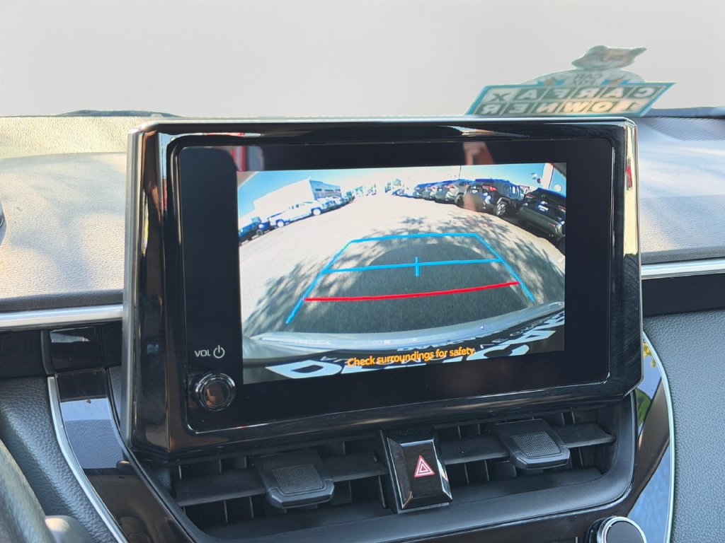 Used 2025 Toyota Corolla LE FWD image 25
