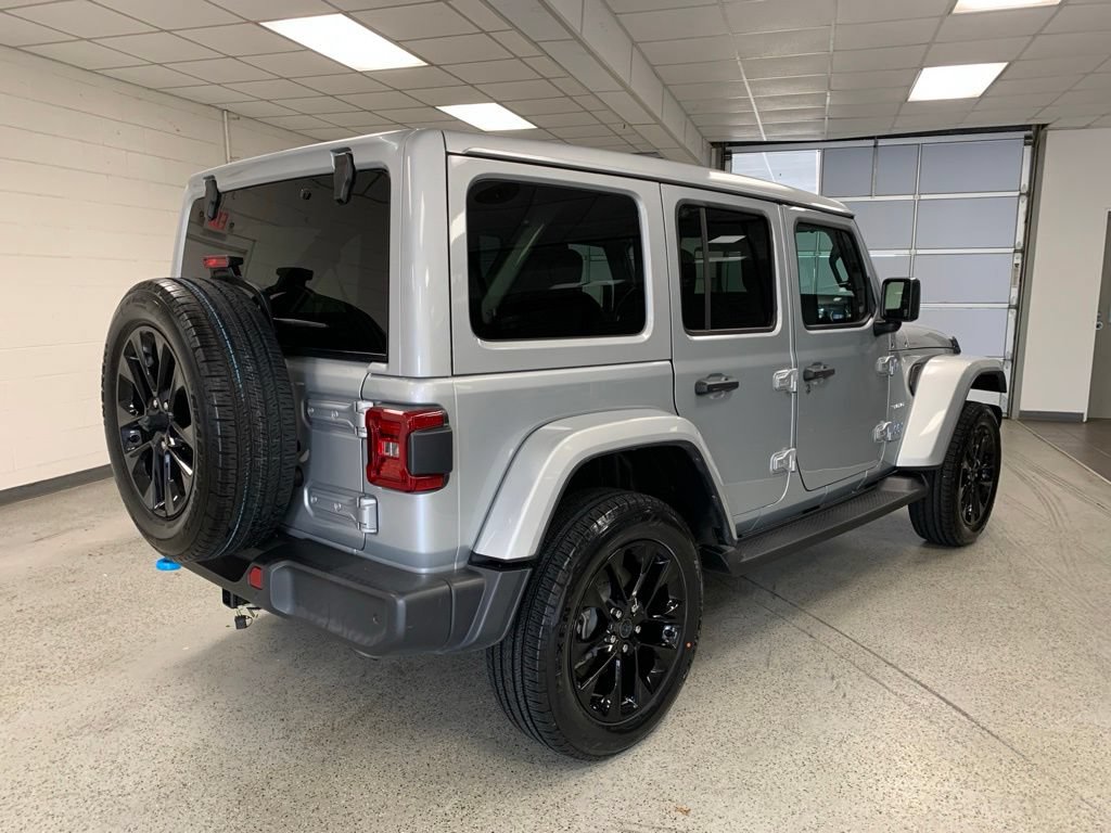 Certified 2024 Jeep Wrangler Unlimited Sahara w/ Safety Group AWD/4WD image 6