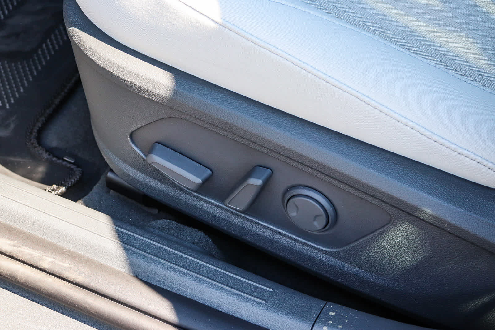 New 2026 Hyundai Sonata SEL FWD image 30