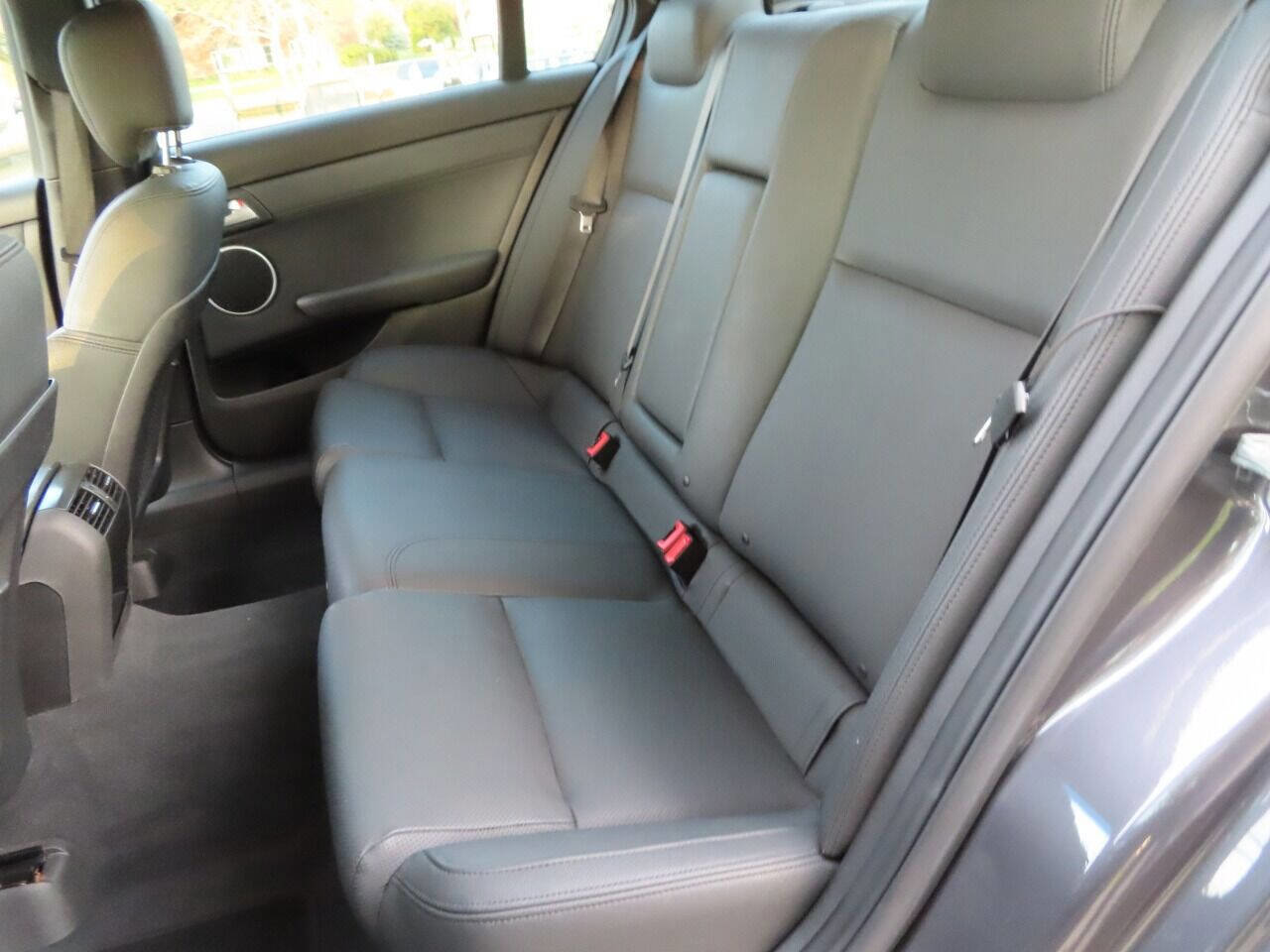 Used 2009 Pontiac G8 GXP image 24