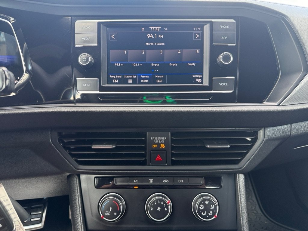 Used 2023 Volkswagen Jetta Sport FWD image 18