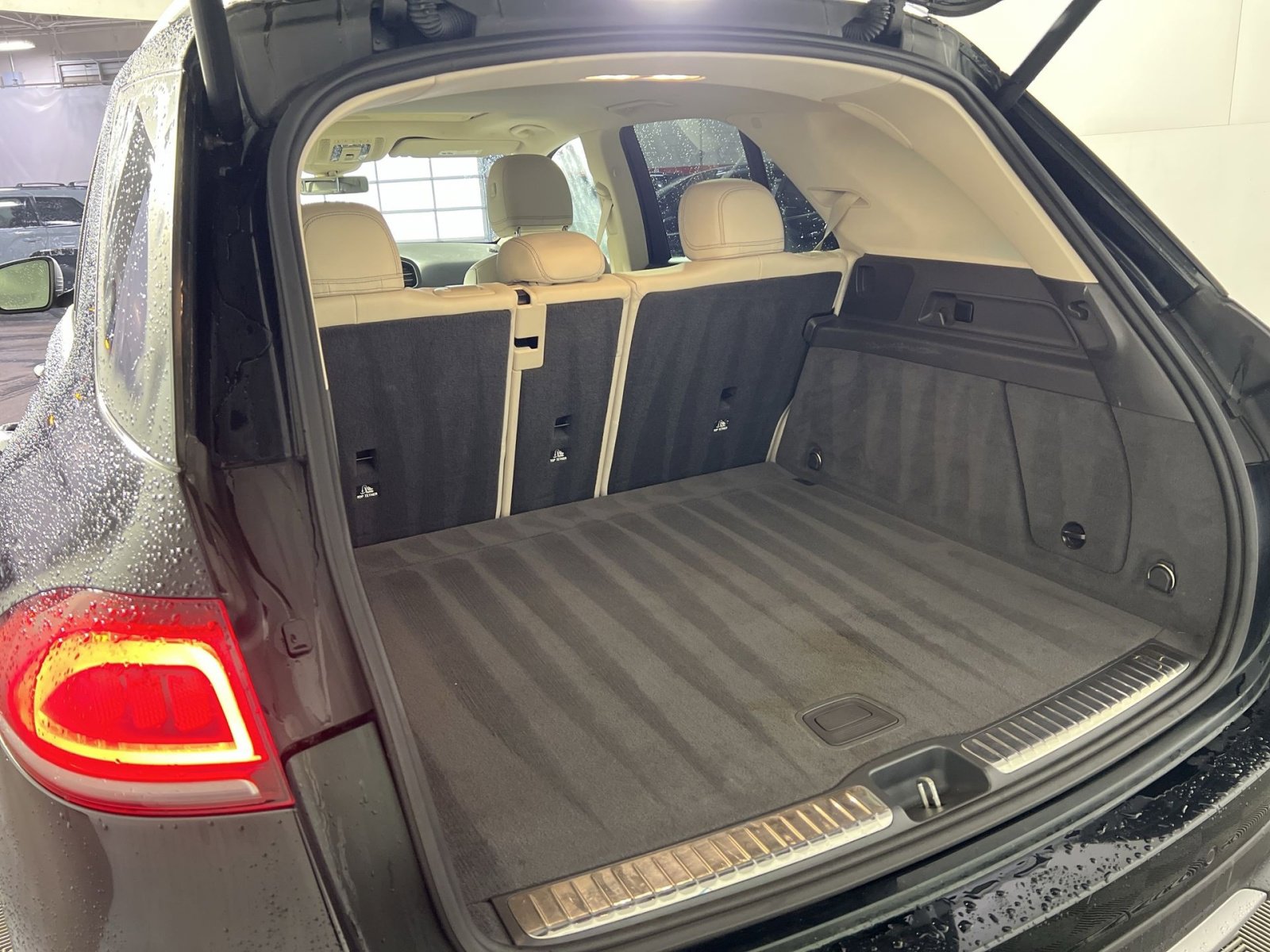 Used 2020 Mercedes-Benz GLE 350 4MATIC image 26