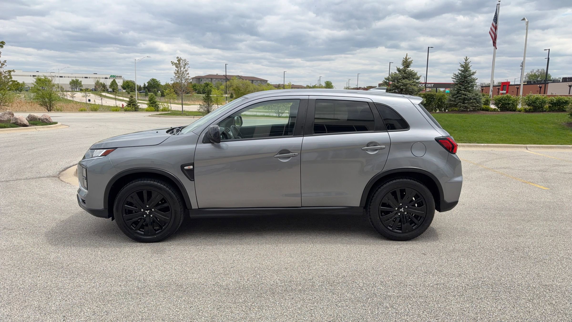 Used 2021 Mitsubishi Outlander Sport ES FWD image 8