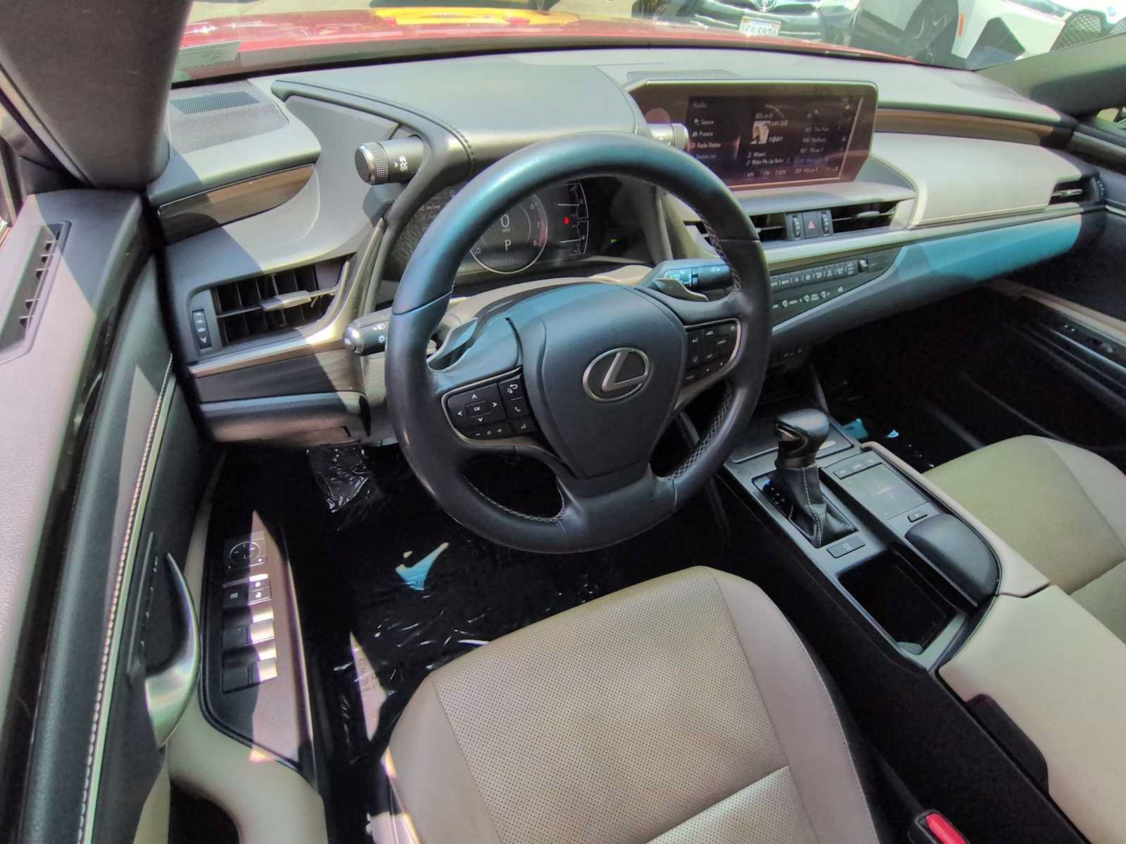 Used 2019 Lexus ES 350 w/ Premium Package FWD image 10