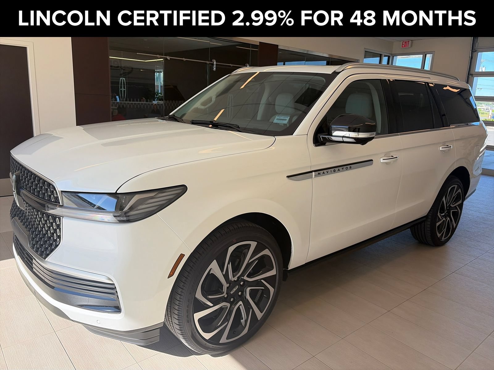 Certified 2026 Lincoln Navigator Reserve AWD/4WD image 1