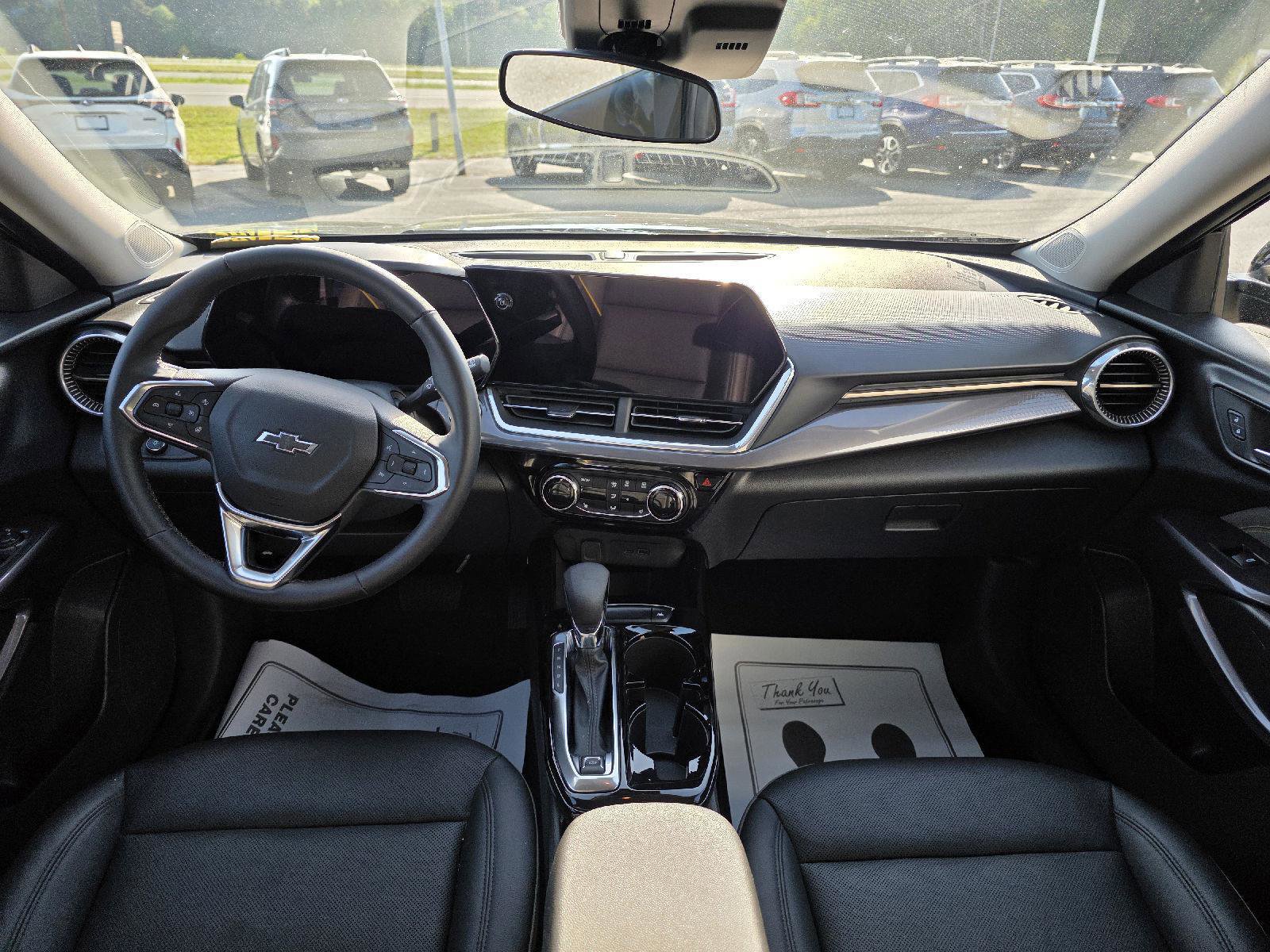Used 2024 Chevrolet Trax ACTIV FWD image 12