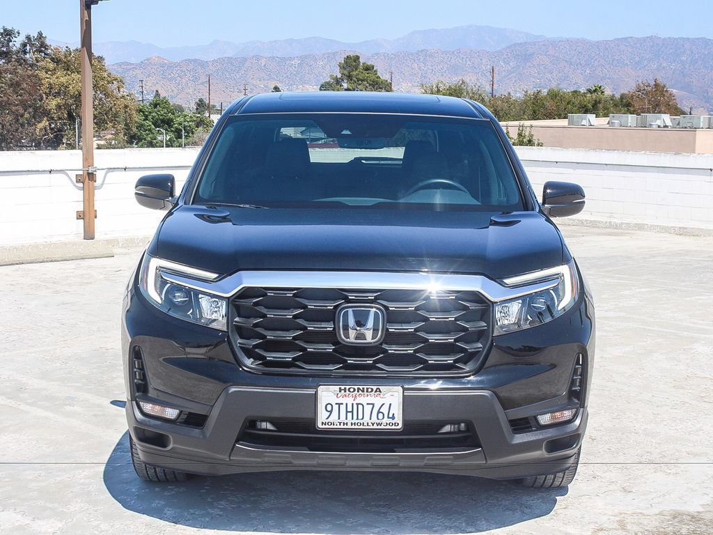 Certified 2025 Honda Passport EX-L image 2