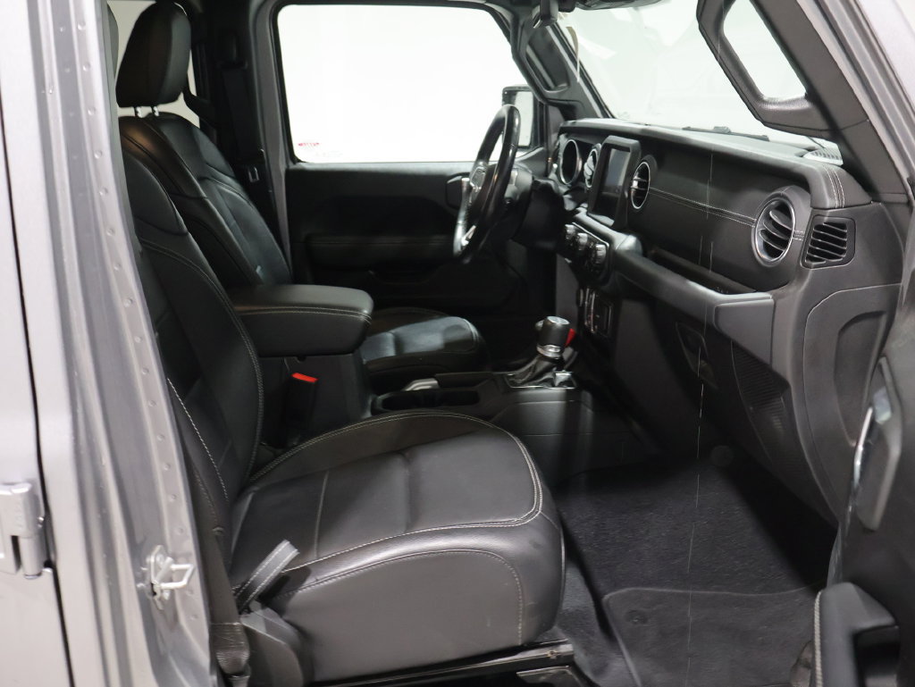 Certified 2020 Jeep Gladiator Overland AWD/4WD image 20