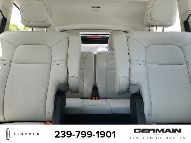 New 2026 Lincoln Aviator AWD image 29